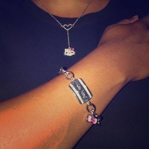 Hello kitty necklace and bracelet set